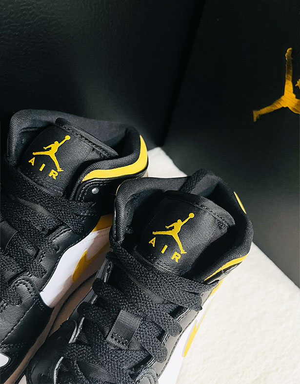 Lưỡi gà Jumpman Air Jordan 1 Mid GS