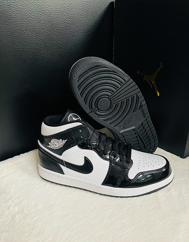 Giày Nike Air Jordan 1 Mid SE “Carbon Fiber” DD1649-001
