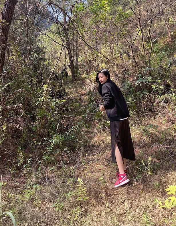 Giày Nike Air Jordan 1 Mid SE Gs “Red Quilted” AV5174-600