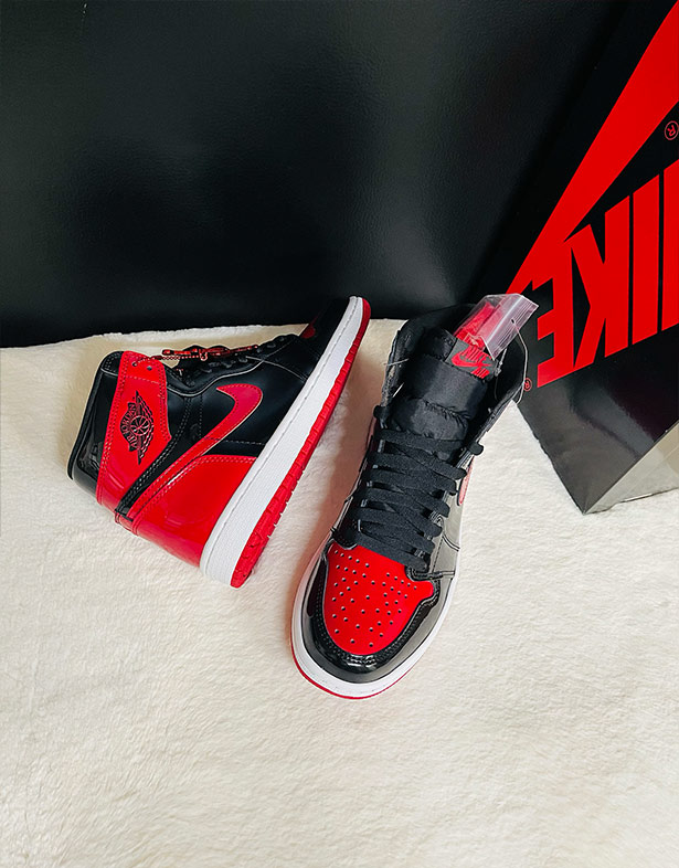 Giày Nike Air Jordan 1 Retro High OG “Patent Bred” 555088-063