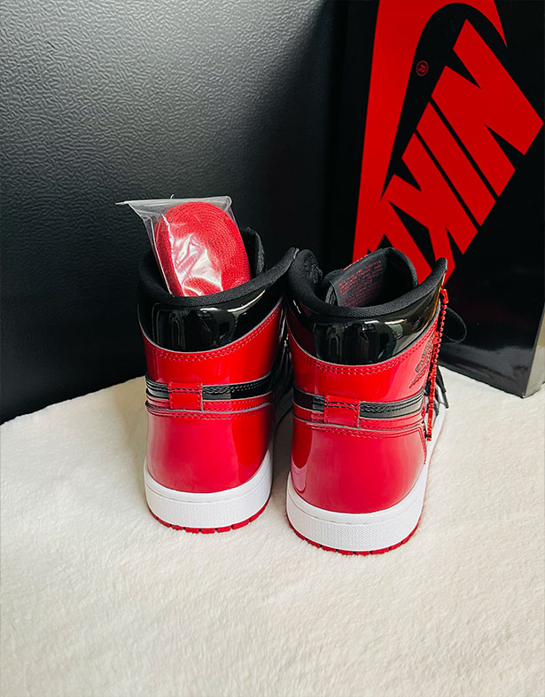 Giày Nike Air Jordan 1 Retro High OG “Patent Bred” 555088-063