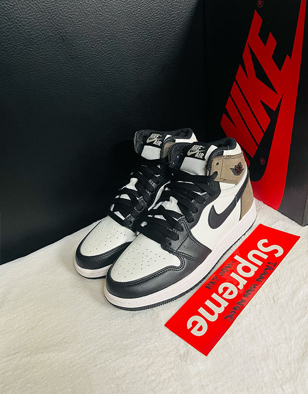 Giày Nike Air Jordan 1 Retro High OG Gs “Dark Mocha” 575441-105