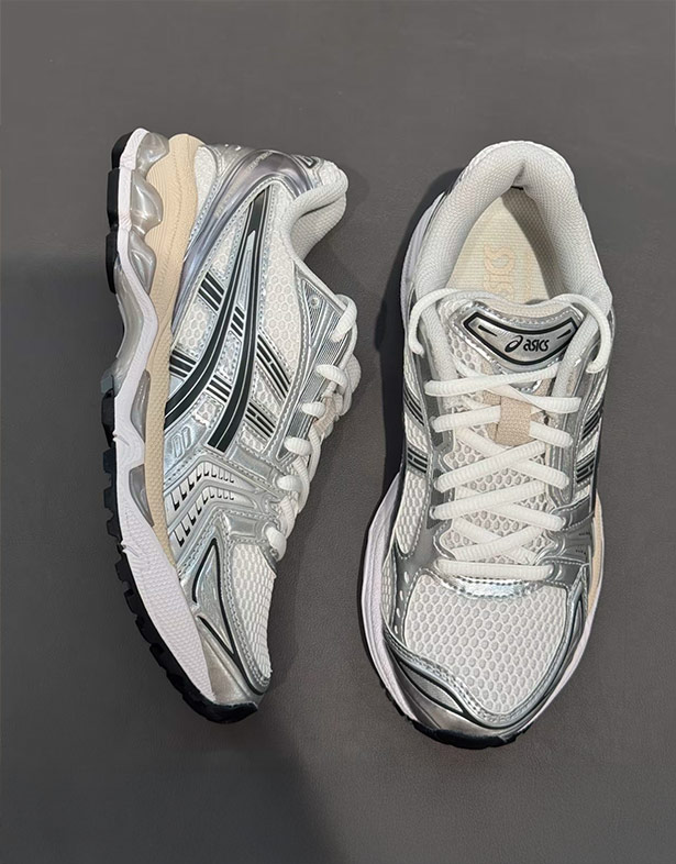 Asics Gel-Kayano 14 “White Graphite Grey” 1203A537-110