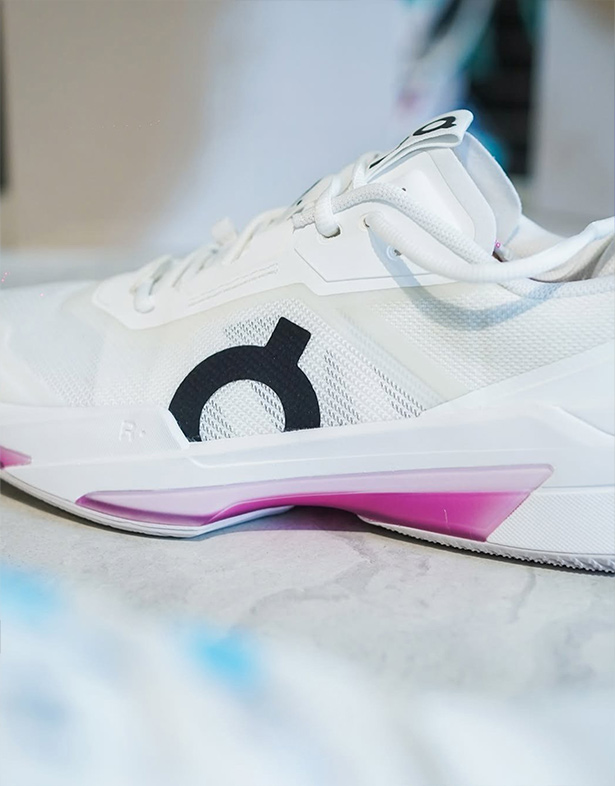 On The Roger Pro Fire “White Pink” 3MF30102626