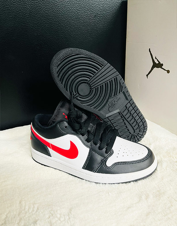 Giày Nike Air Jordan 1 Low “Siren Red” (w) DC0774-004