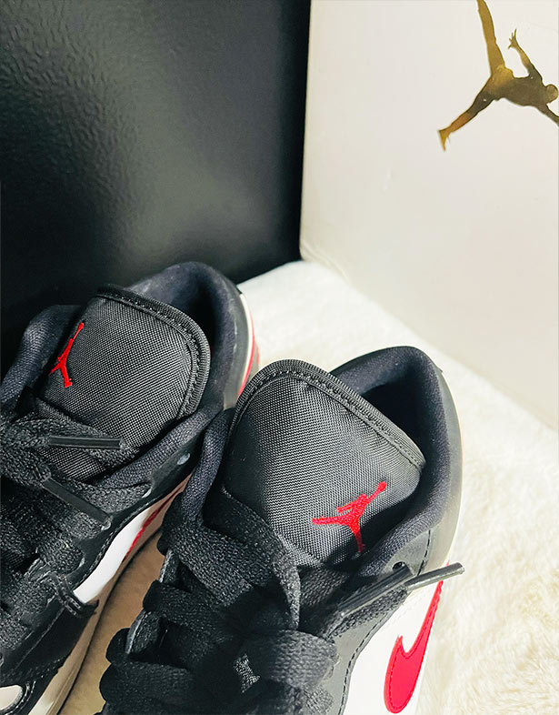 Giày Nike Air Jordan 1 Low “Siren Red” (w) DC0774-004