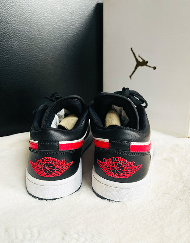 Giày Nike Air Jordan 1 Low “Siren Red” (w) DC0774-004