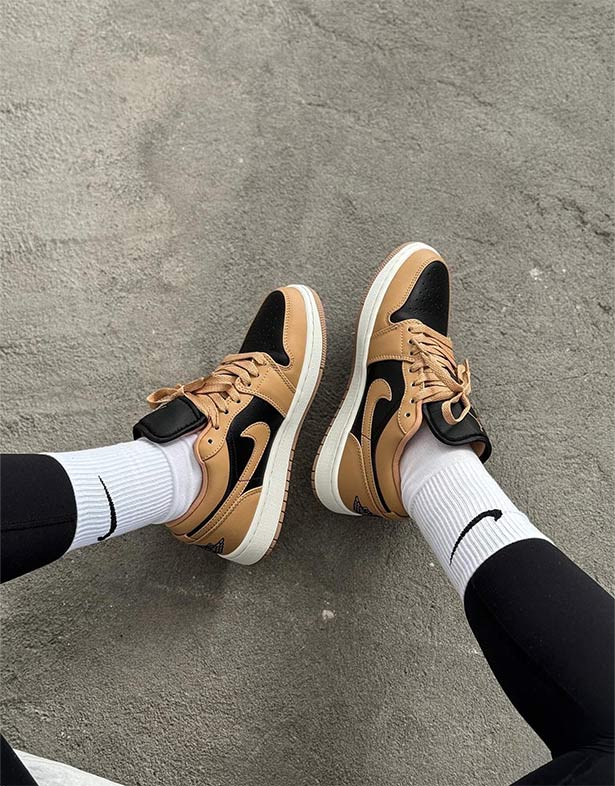Giày Nike Air Jordan 1 Low “Desert Black” (w) DC0774-201