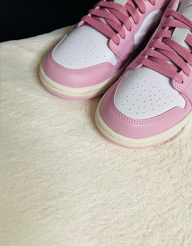 Giày Nike Air Jordan 1 Low “Iced Carmine” (w) DC0774-607