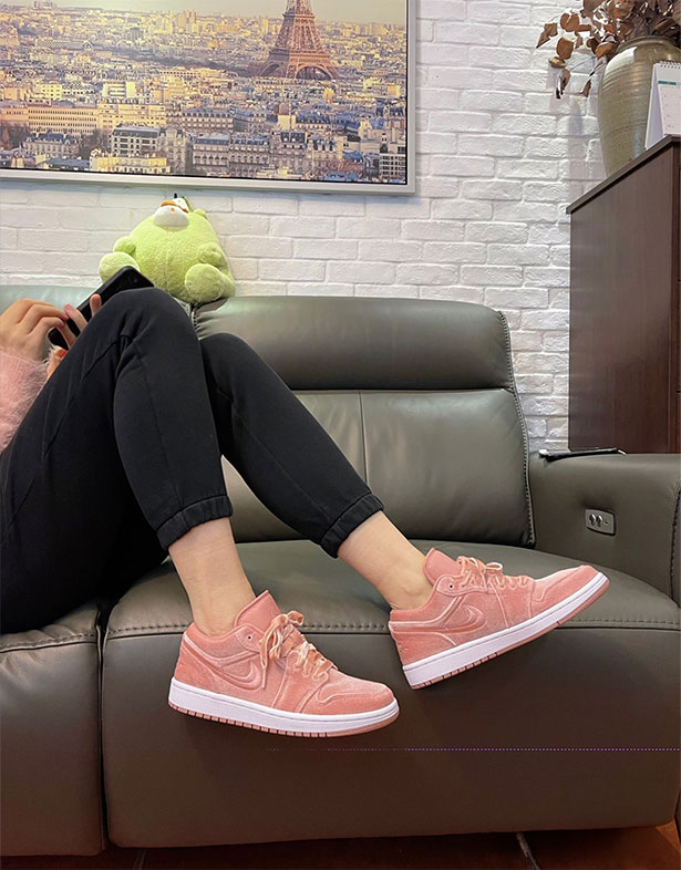 Giày Nike Air Jordan 1 Low “Pink Velvet” (w) DQ8396-600