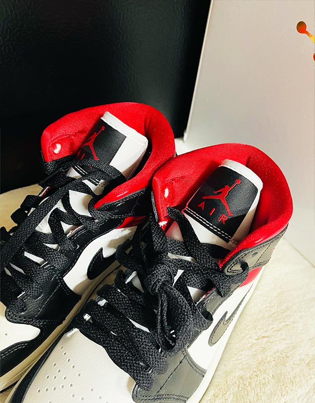 Giày Nike Air Jordan 1 Mid “Black Gym Red” (w) BQ6472-061