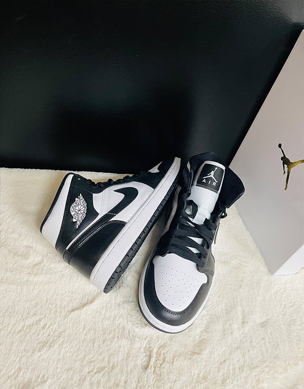Giày Nike Air Jordan 1 Mid “Panda” (w) DV0991-101