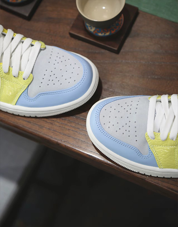 Giày Nike Air Jordan 1 Mid “To My First Coach” (w) DJ6908-100