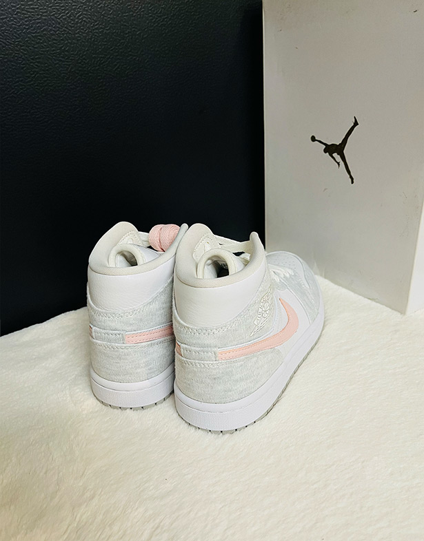 Giày Nike Air Jordan 1 Mid SE “Light Iron Ore” (w) DN4045-001