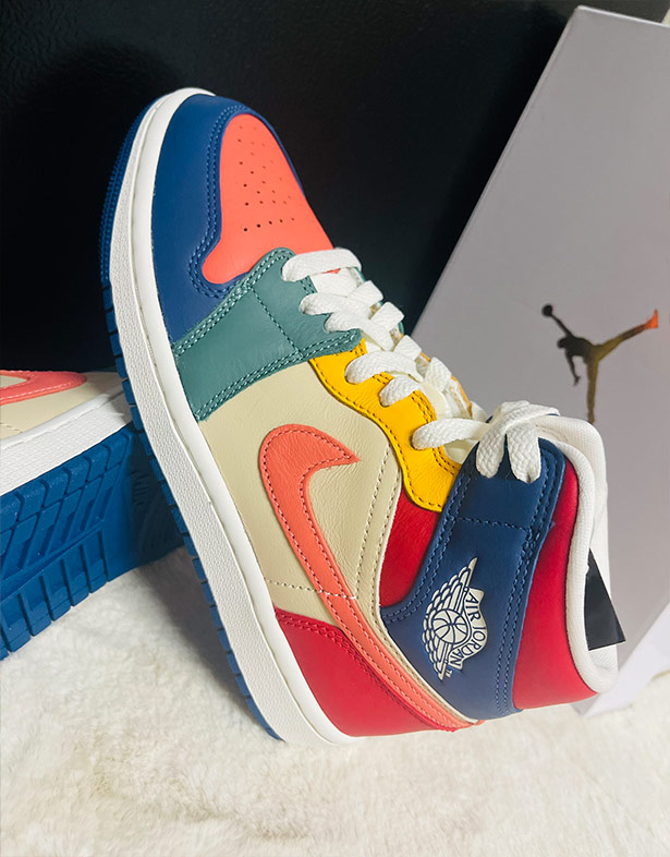 Giày Nike Air Jordan 1 Mid SE “Multi-Color” (w) DN3738-400