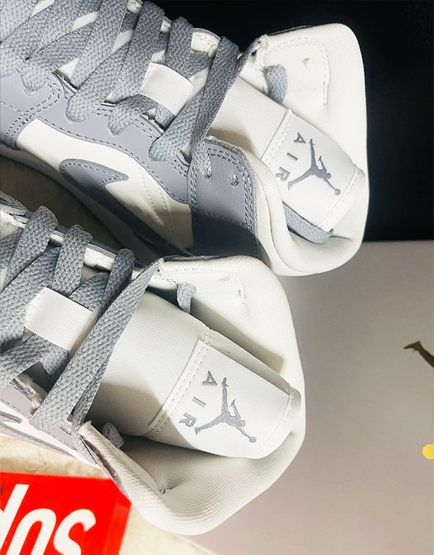 Giày Nike Air Jordan 1 Mid “Grey Sail” (w) BQ6472-115