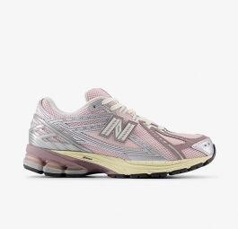 New Balance 1906R “Rose Sugar” U1906RNF