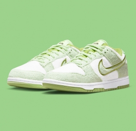 Nike Dunk Low White “Fleece Green” (w) DQ7579-300