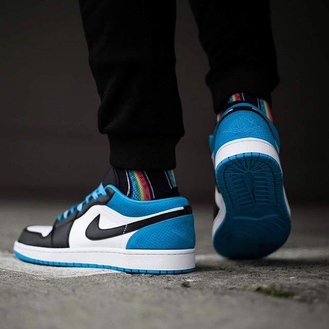 Nike Air Jordan 1 Low Black “Laser Blue” CT1564-004