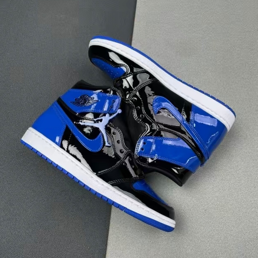 Air Jordan 1 Retro High OG Patent Royal Blue Black White