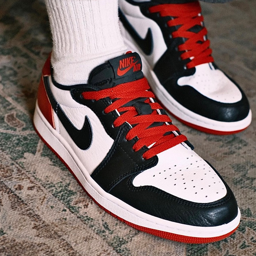 Jordan 1 Retro Low OG Black Toe (2023) detail