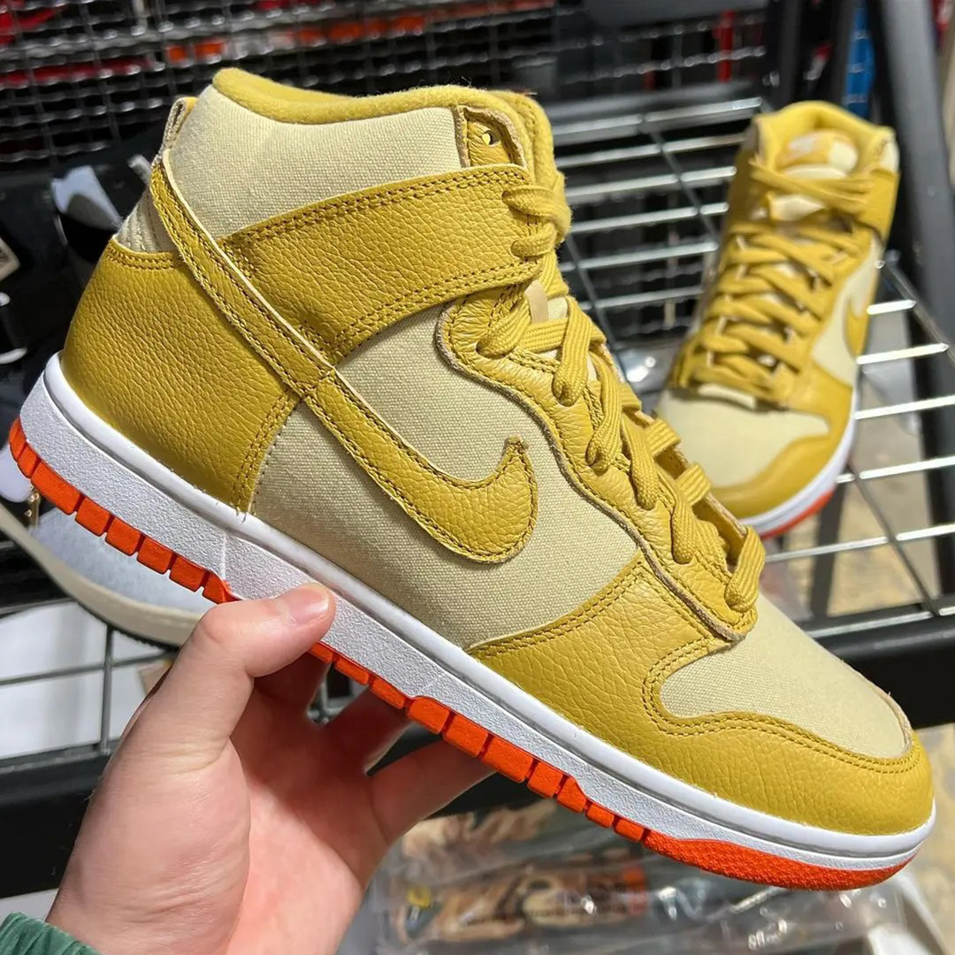 Nike Dunk High “Gold Canvas” Release