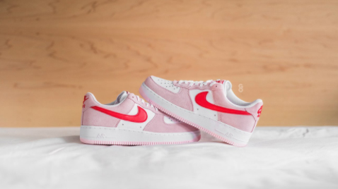 NIKE AIR FORCE 1 LOW 07 QS VALENTINES DAY LOVE LETTER DD3384-600 | VAGO24H