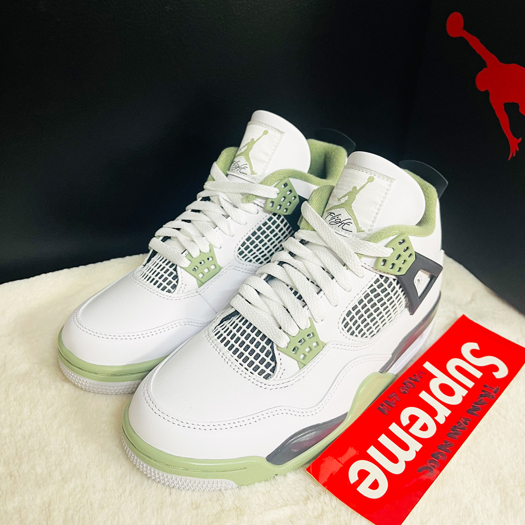 Air Jordan 4 Retro “Seafoam” Womens